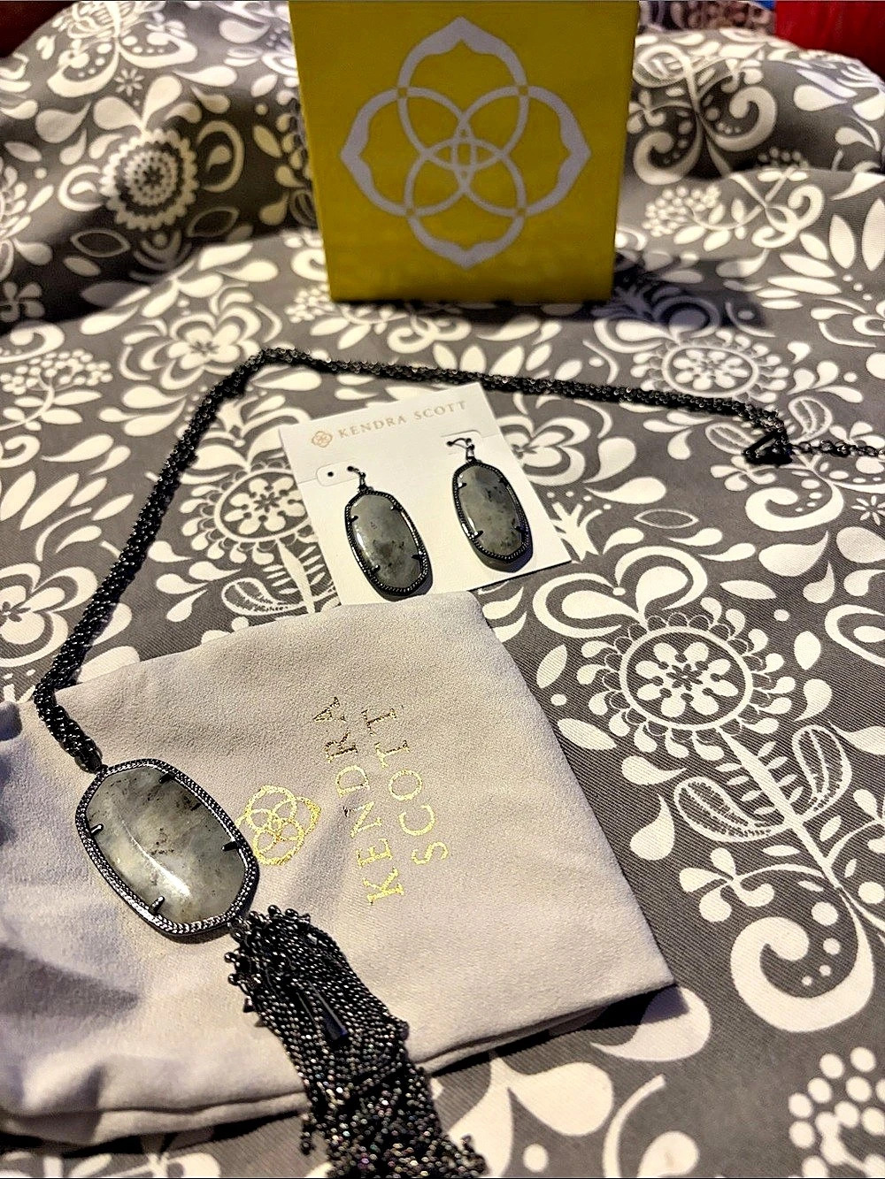 Kendra Scott Rayne Necklace and Ellie Earrings Set Black & Gray